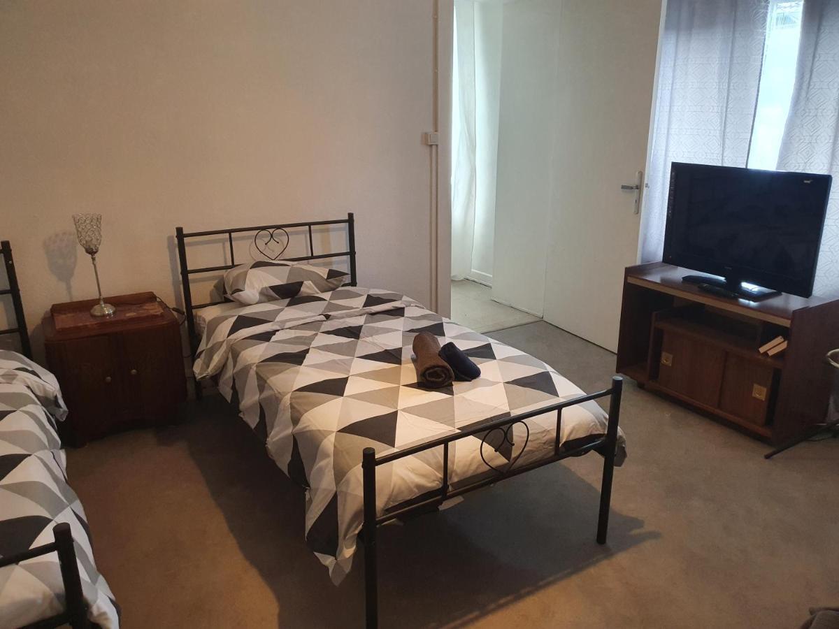 Apartmán Meubles Hg Bains-Les-Bains Exteriér fotografie